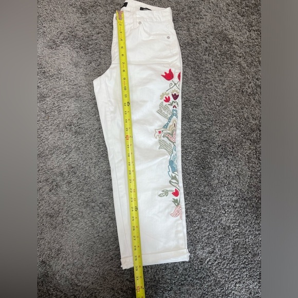 Nine West white cotton floral embroidery chrystie capri jeans women’s size 4 - Picture 12 of 17